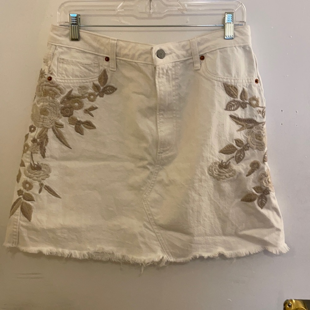 Abercrombie and Fitch white denim skirt
